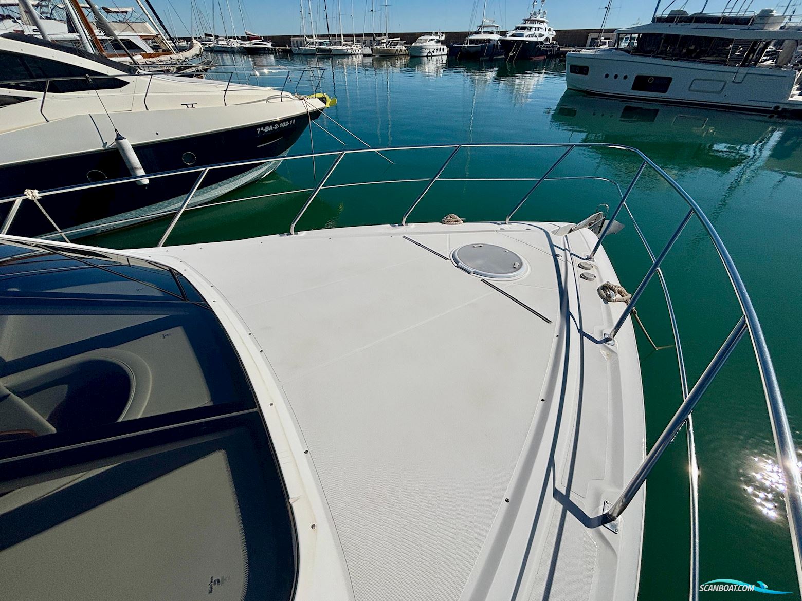 Cruisers Yachts 447 Sport Sedan