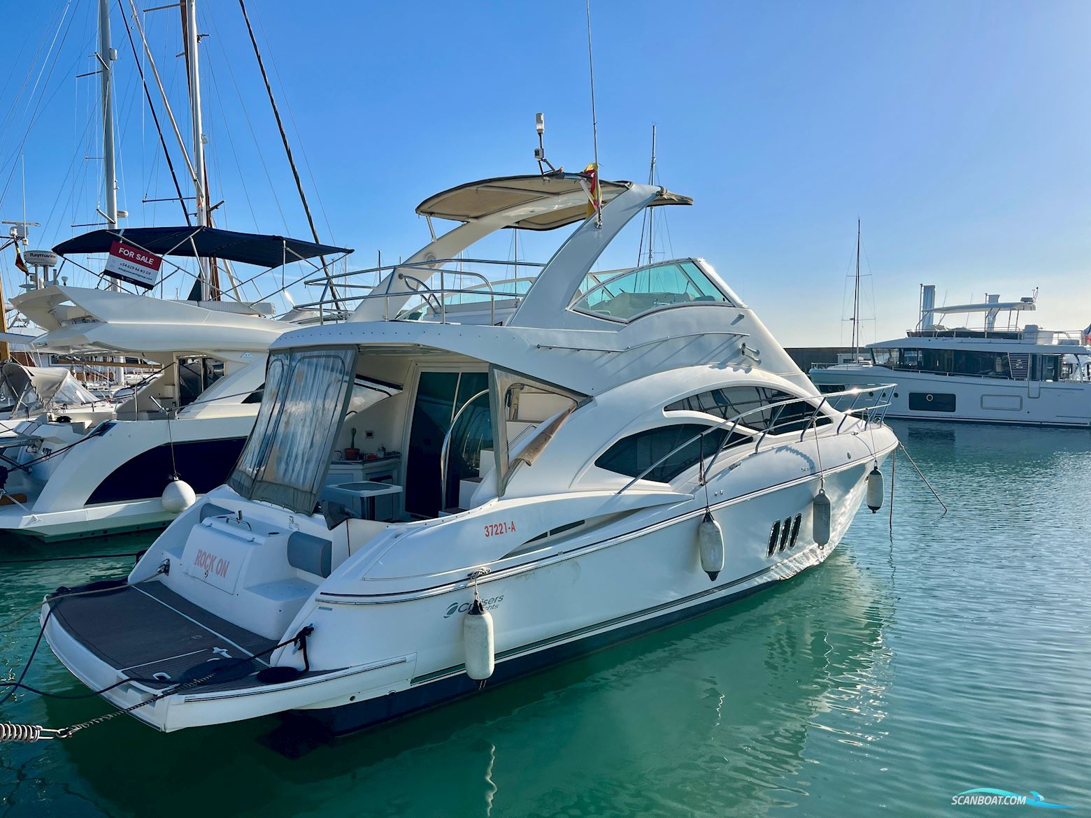 Cruisers Yachts 447 Sport Sedan Motorbåt 2007, med Volvo Penta D6-435D motor, Spanien