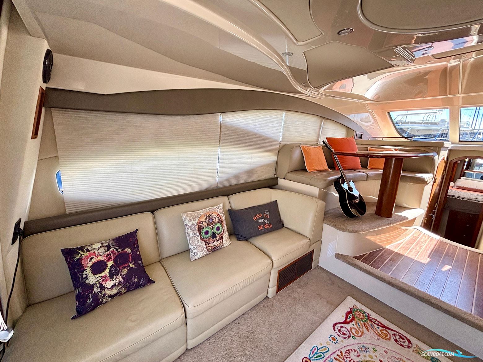 Cruisers Yachts 447 Sport Sedan