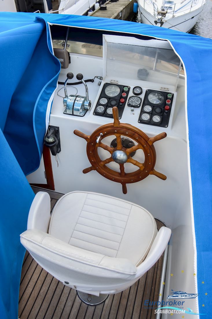 CT 35 Sun Deck Trawler