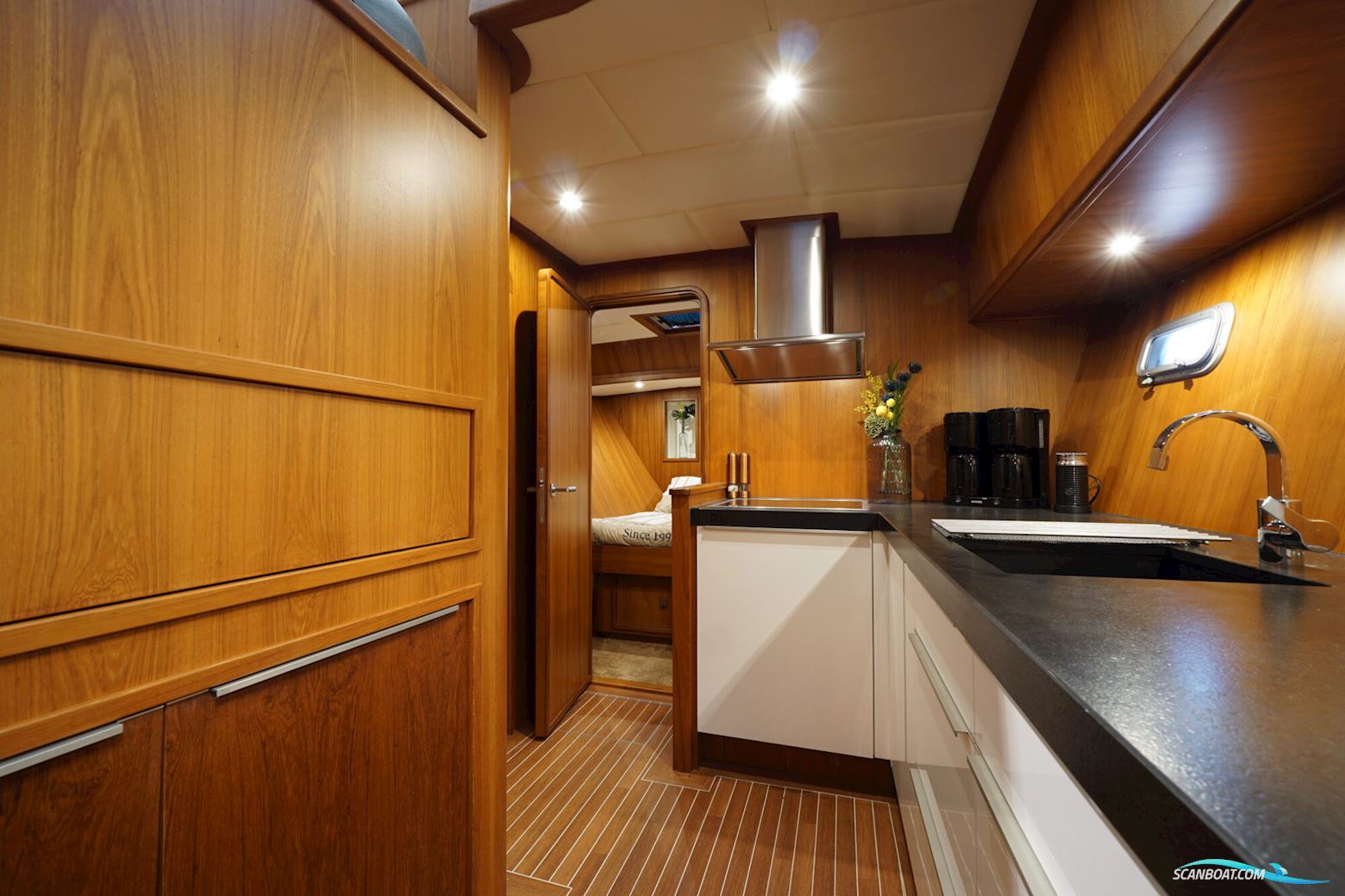 Custen Kruiser 18.00 VS