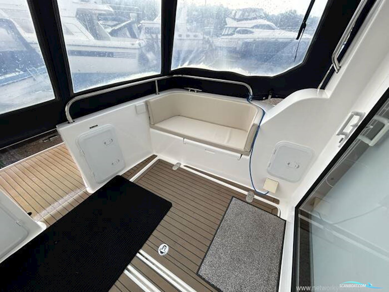 Custom Built Blackwater Motor Yachts 36 Flybridge