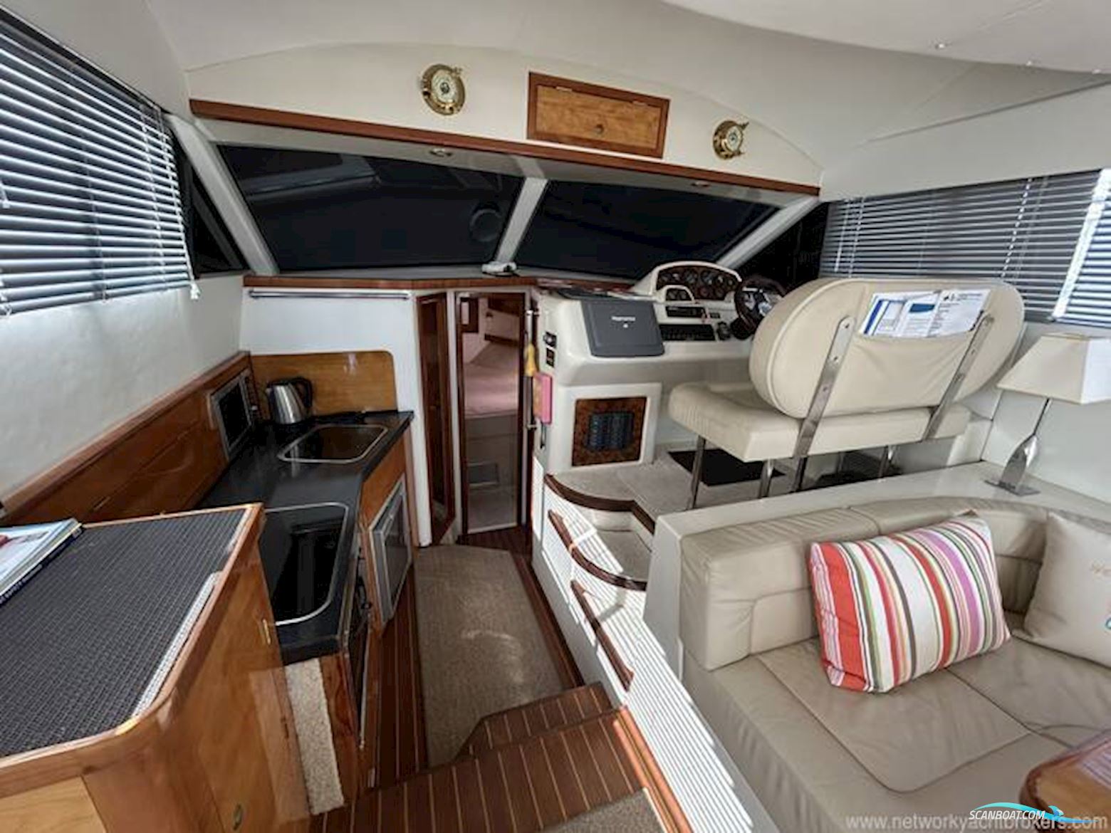 Custom Built Blackwater Motor Yachts 36 Flybridge