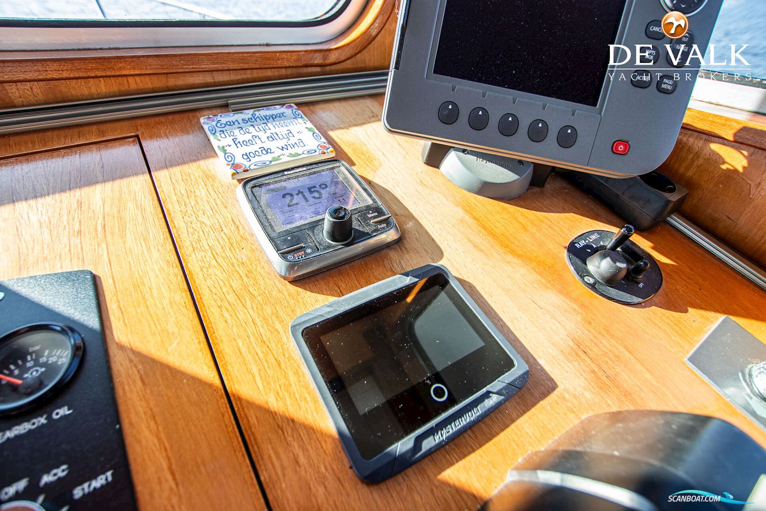 Custom Built Live Aboard 1800