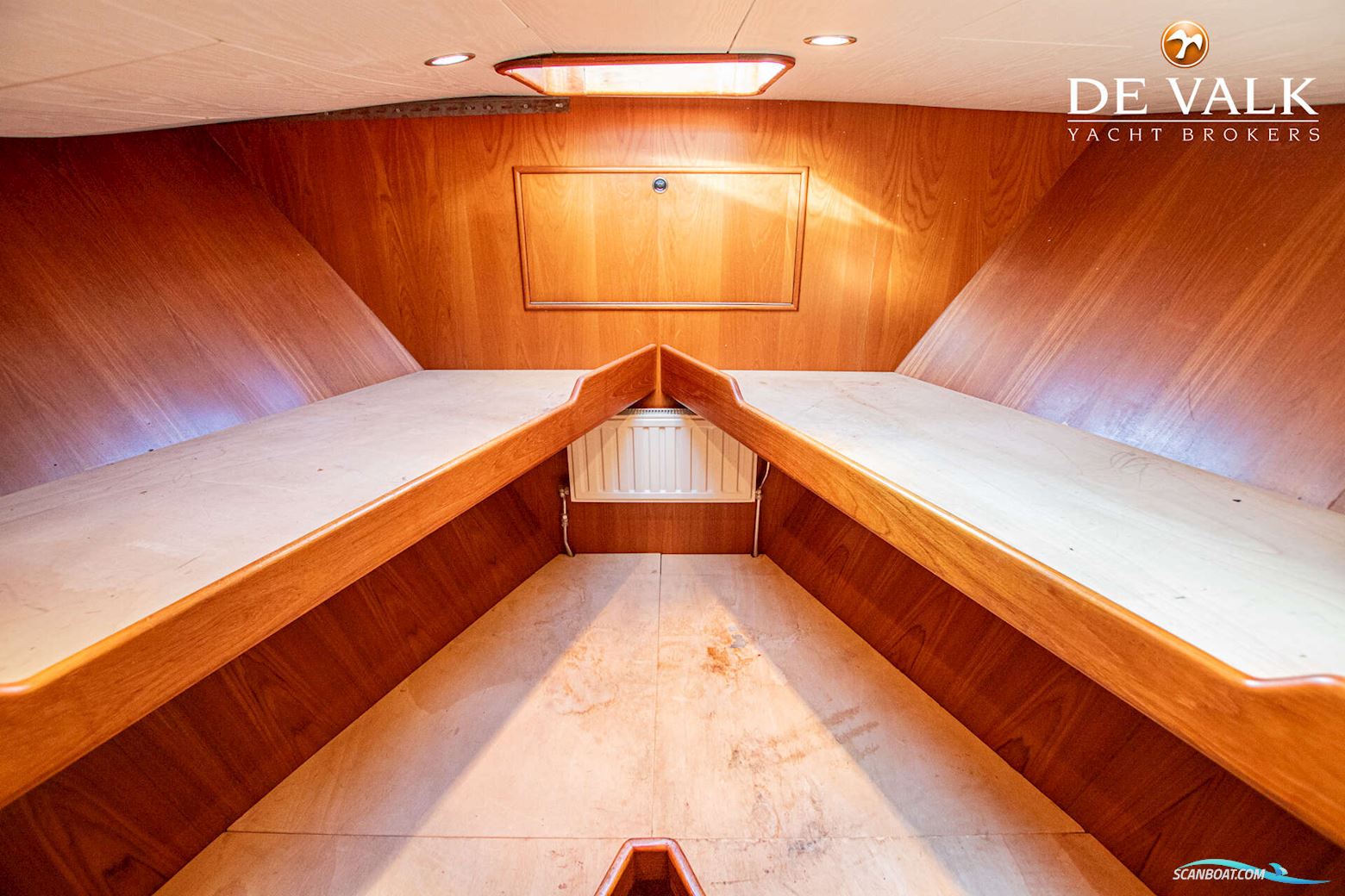 Custom Built Live Aboard 1800