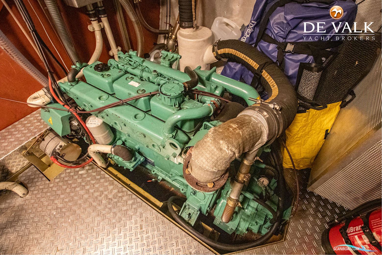 Custom Built Live Aboard 1800