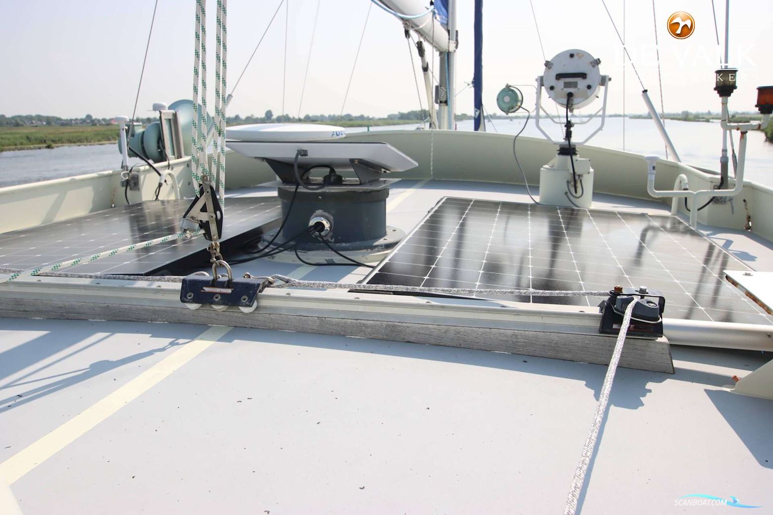 Custom Explorer Trawler 1800