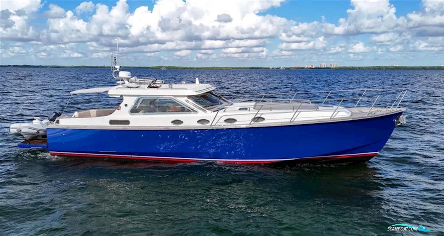 Custom Gentlemans Motor Yacht Motorbåt 2010, med 2 x Volvo Penta Ips 500 motor, USA