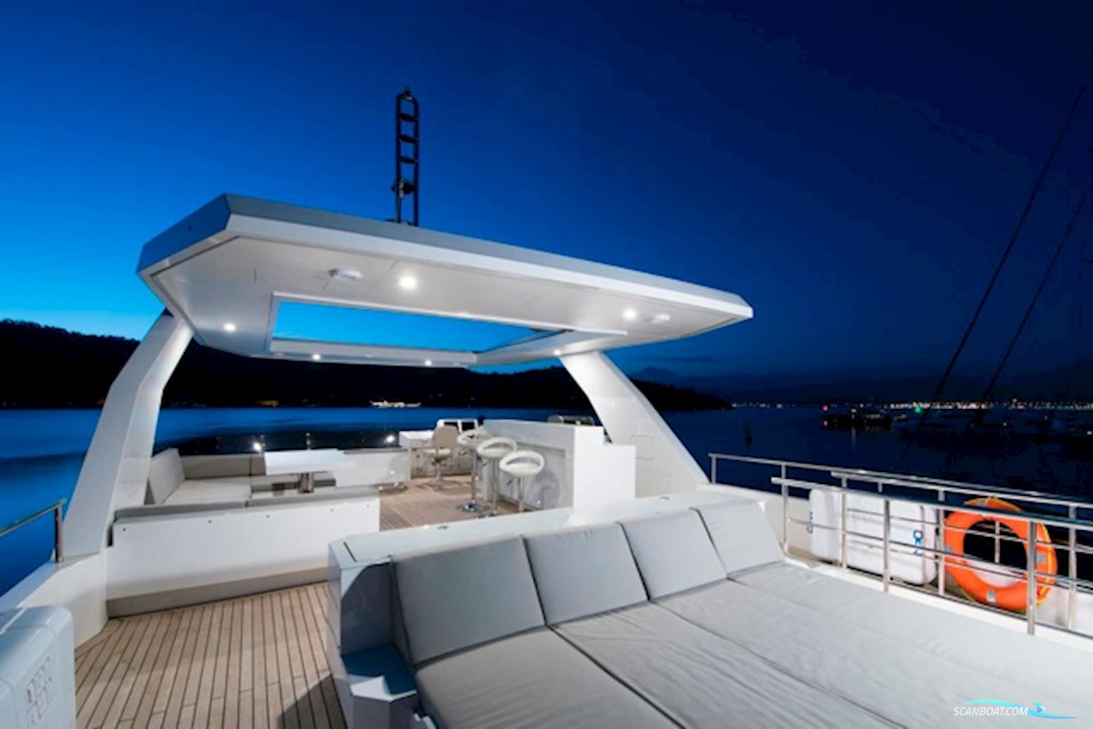 Custom Line Arkin Pruva