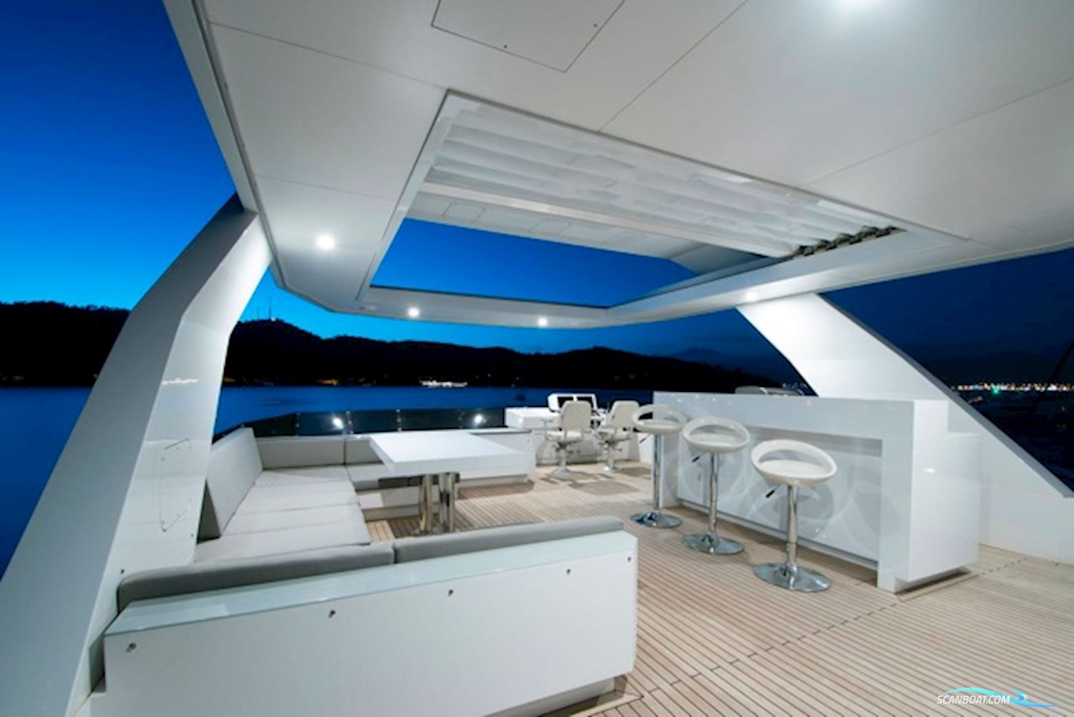 Custom Line Arkin Pruva