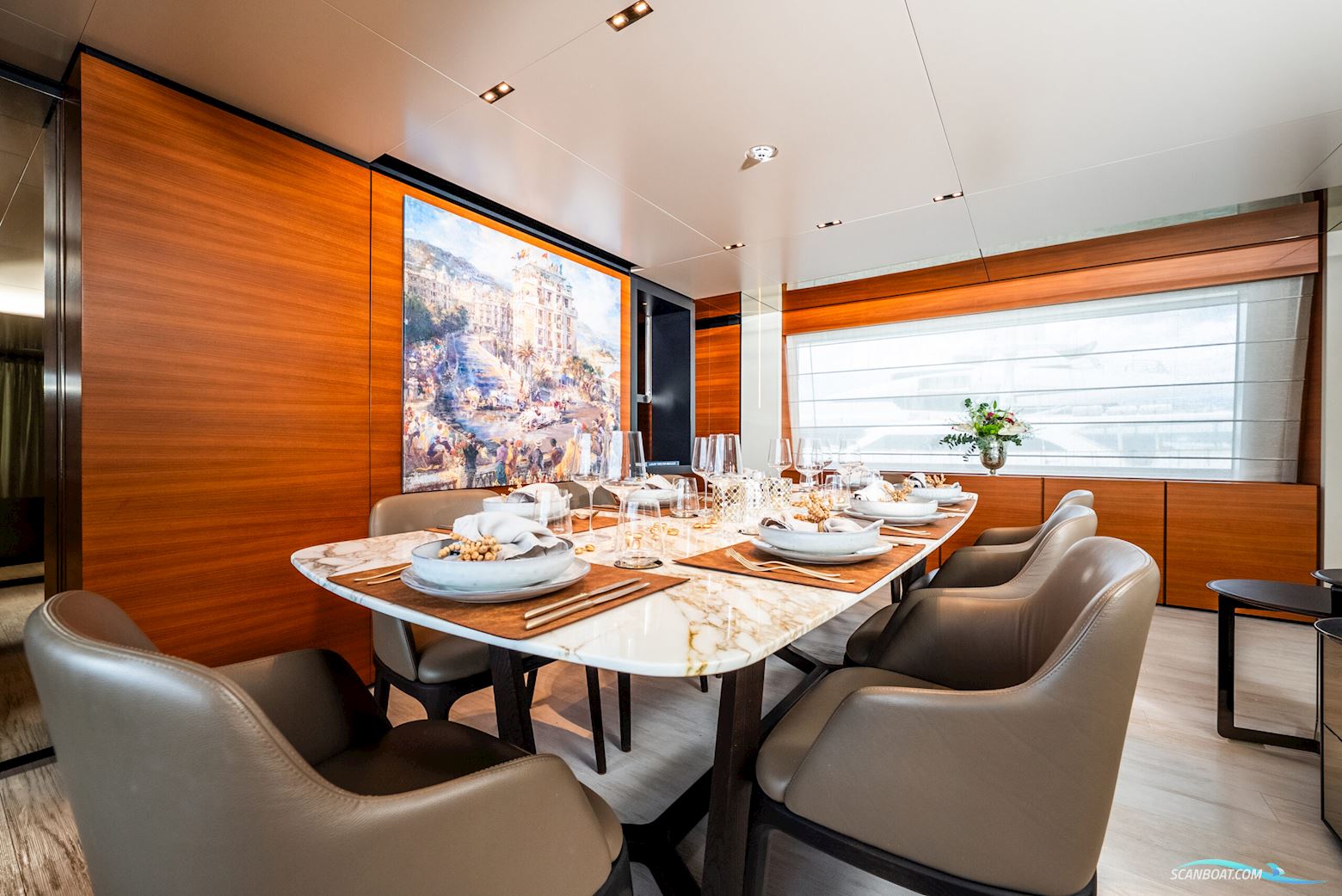 Custom Line Navetta 33