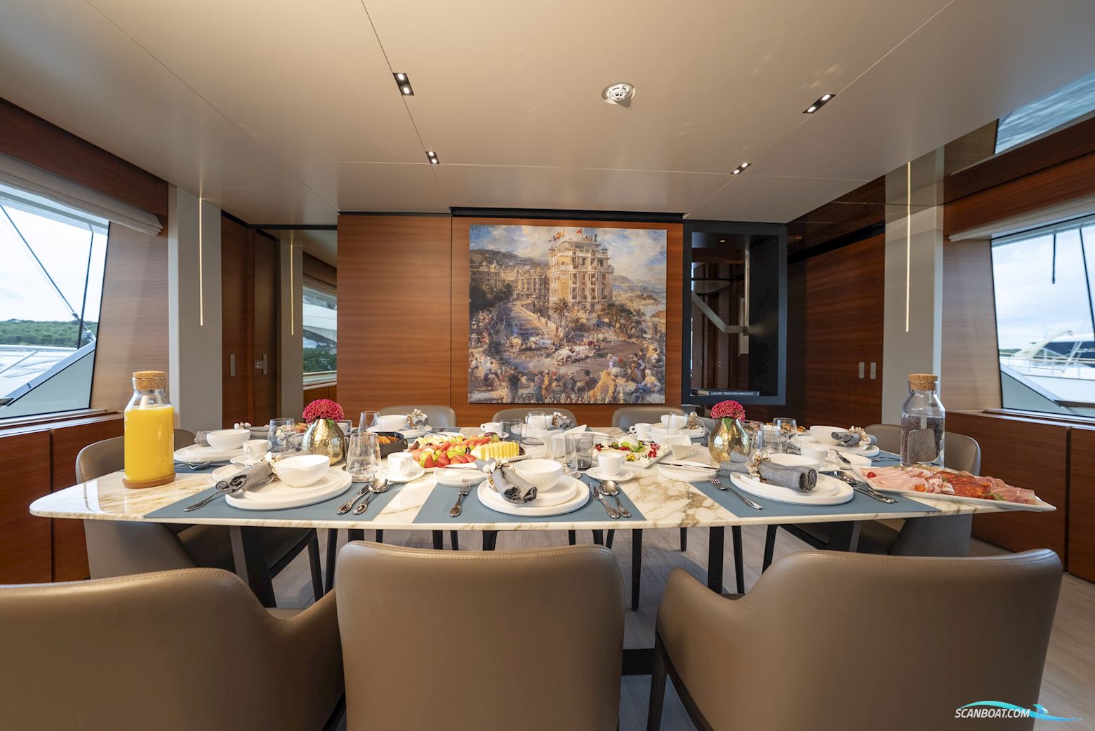 Custom Line Navetta 33