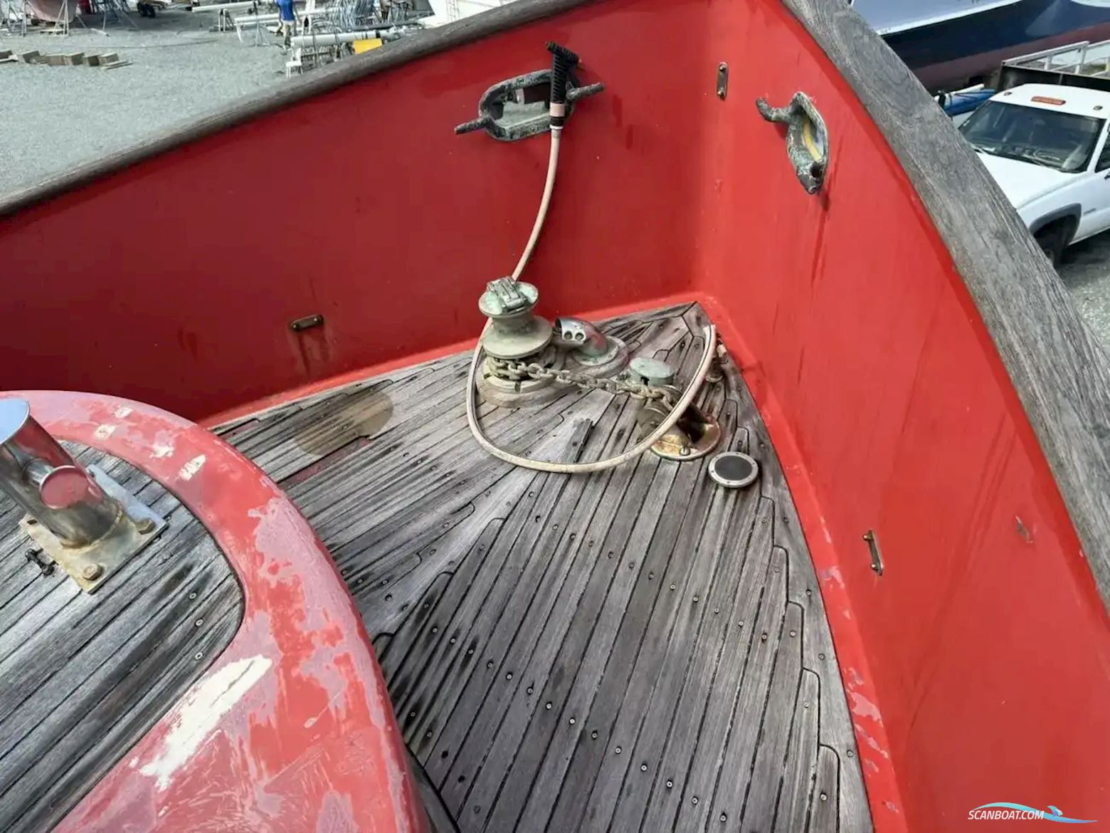 Custom Lord Nelson Victory Tug 37