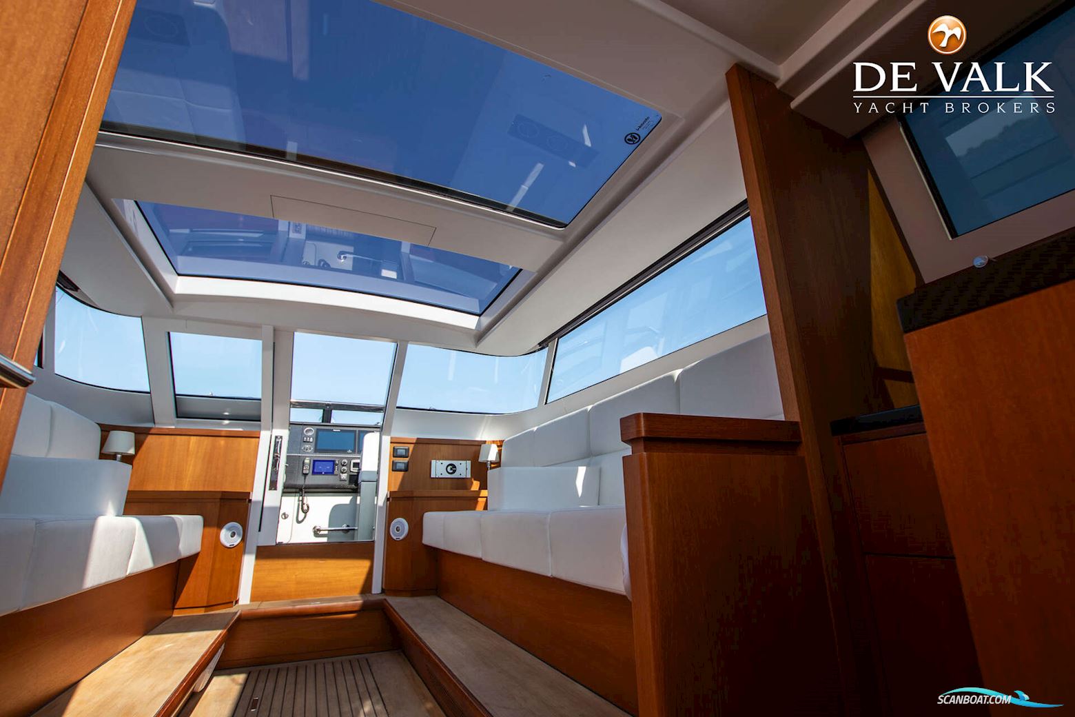 CUSTOM Reliant X40T Limousine Tender Taxiboat