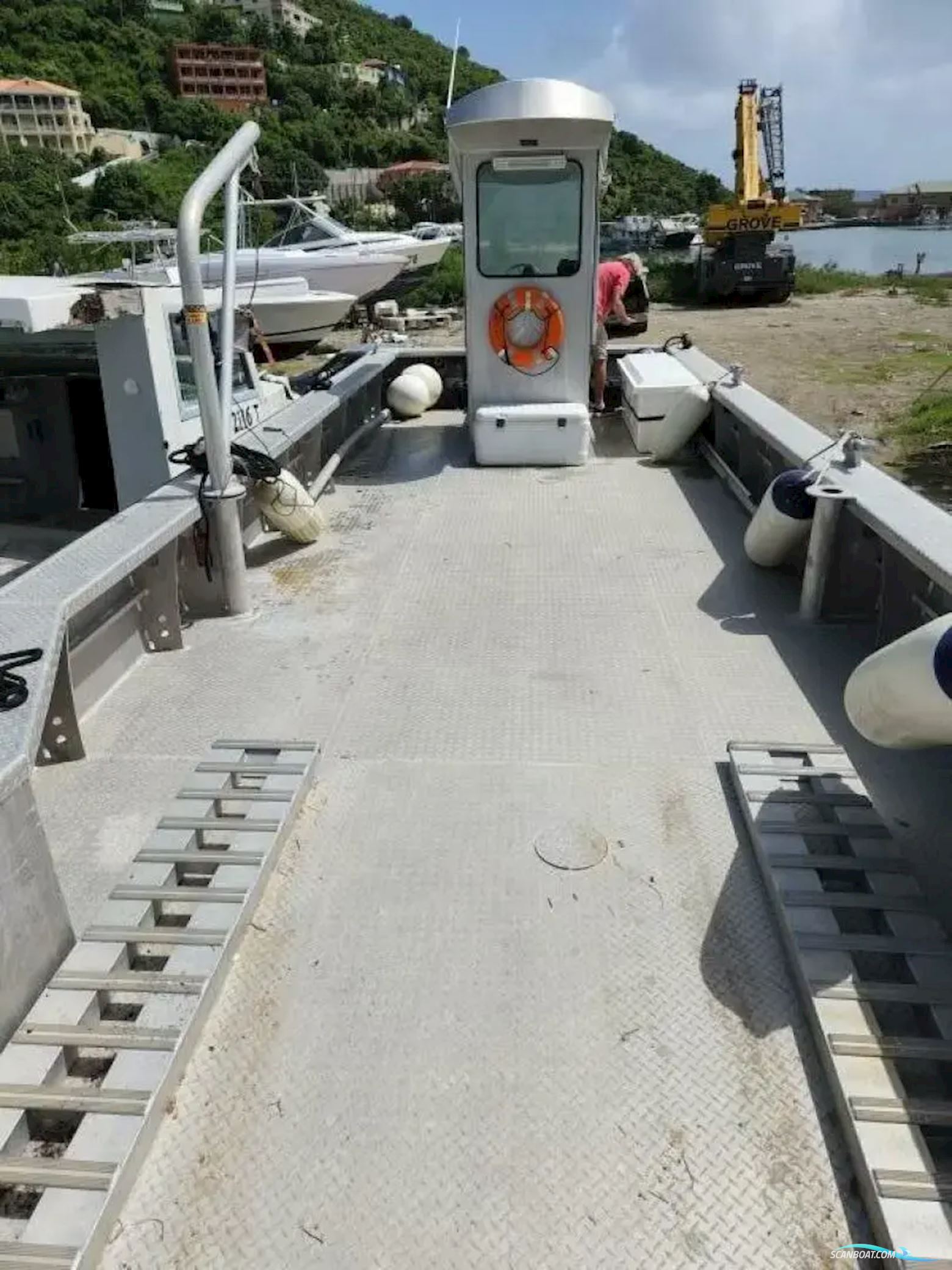 CUSTOM Scully’s Aluminum Boats Inc. Model: 3612LC2