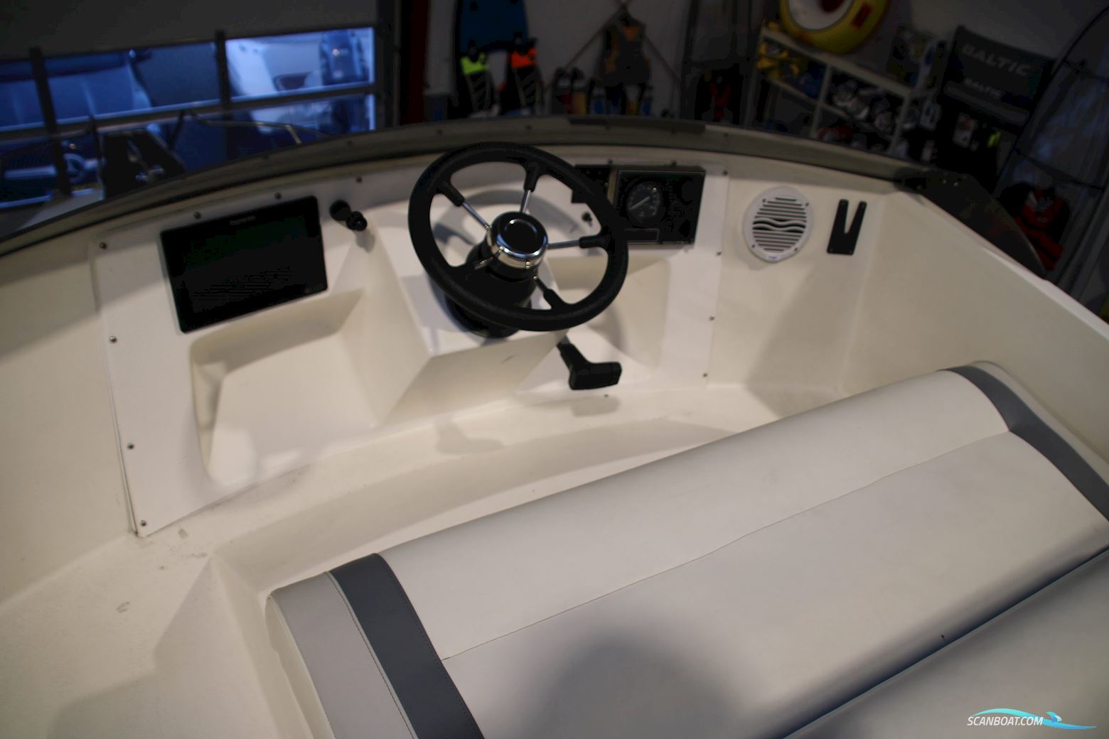 Dacapo 9000 Flyer