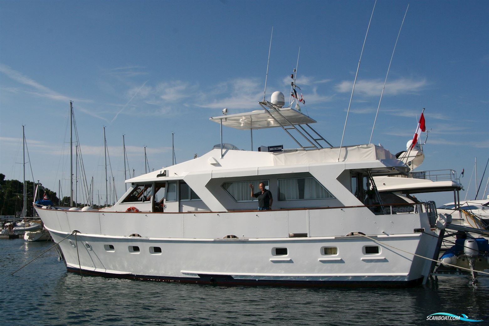 Dagless Fleur de Lys 56' Fleur de Lys Continental