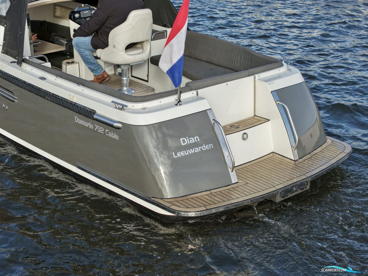 Damarin 732 Cabin