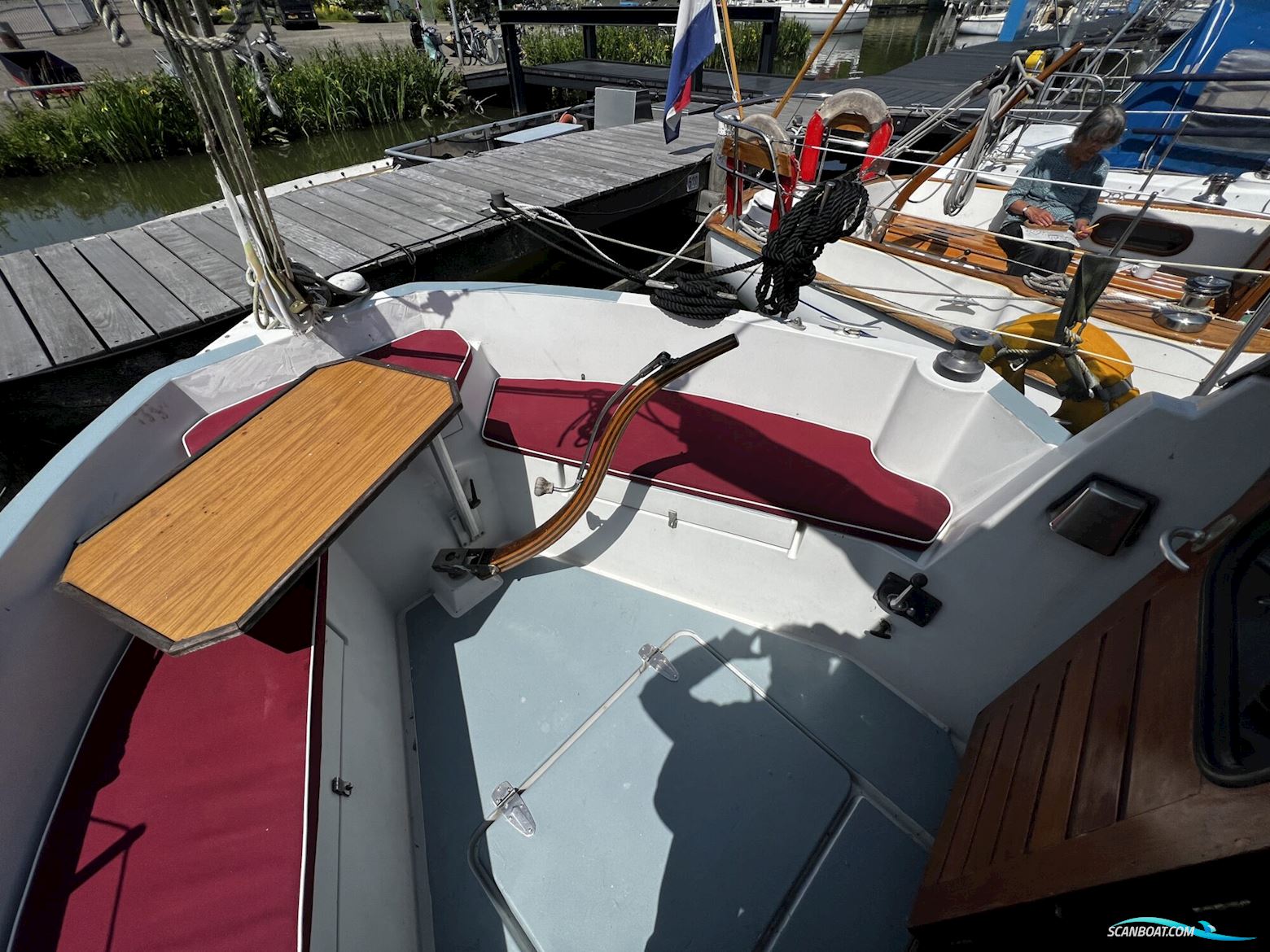 Dart Motorsailor 30