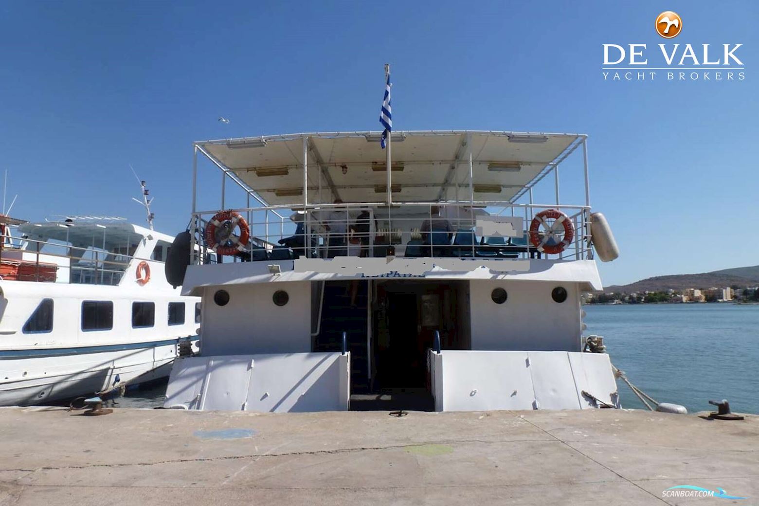 Day Passengers Ship 25 M