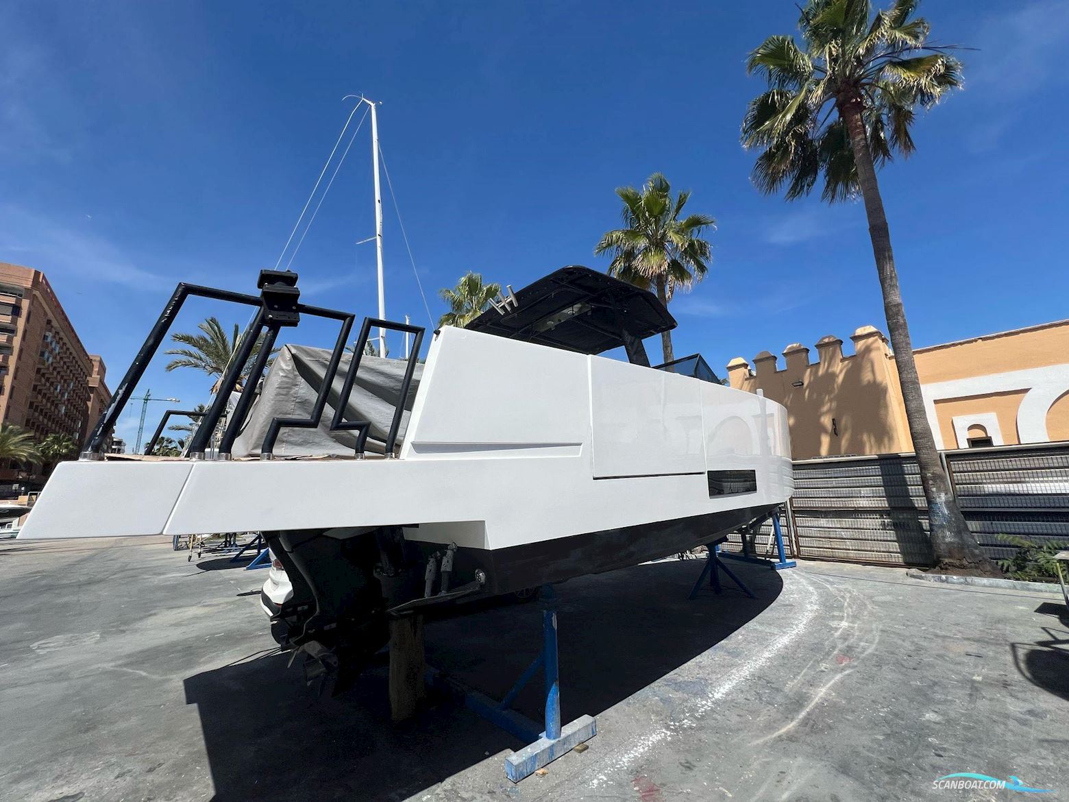 De Antonio Yachts D33 OPEN