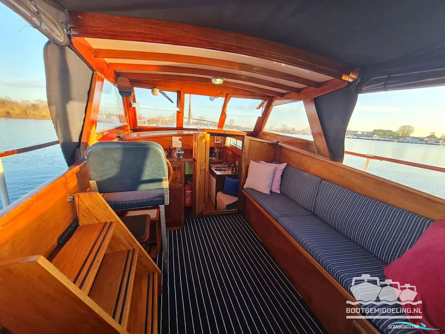 De Vries Lentsch 10.50 OK/AK