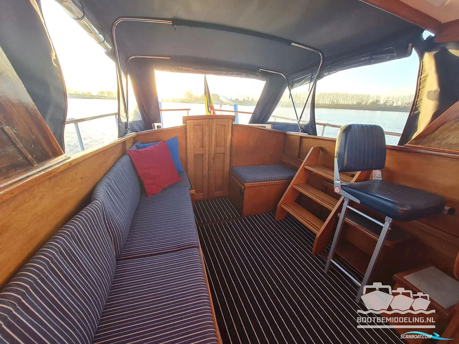 De Vries Lentsch 10.50 OK/AK