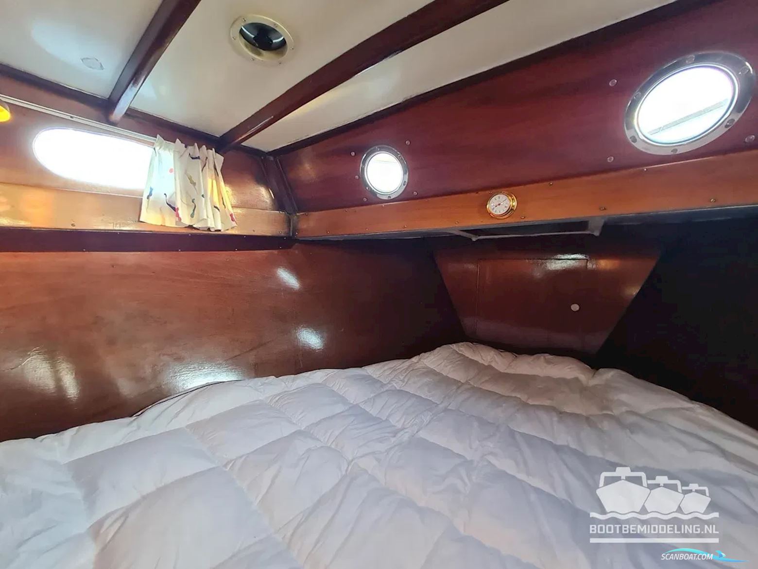 De Vries Lentsch 10.50 OK/AK