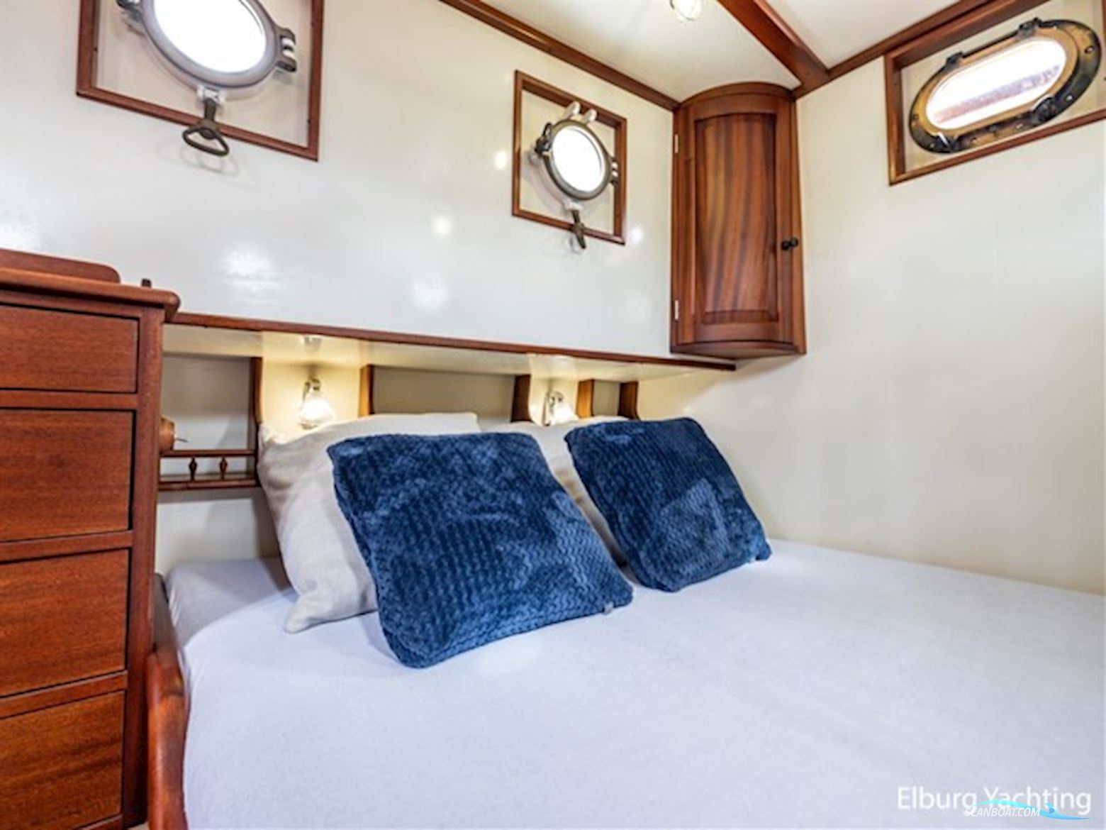 De Vries Lentsch Bromo - Full refit 