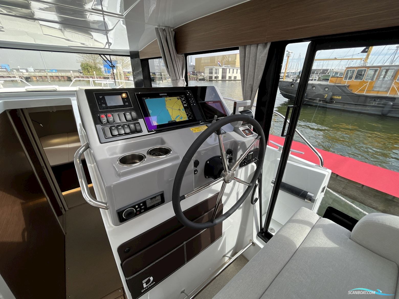 DELPHIA YACHTS 11 Sedan