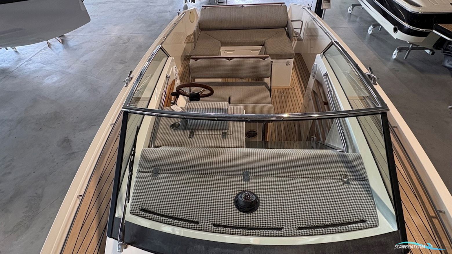 Delta 26 Open