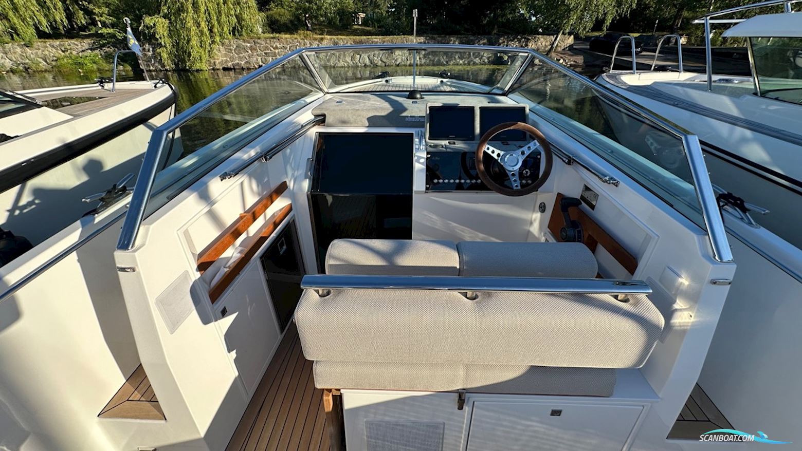 Delta 26 Open
