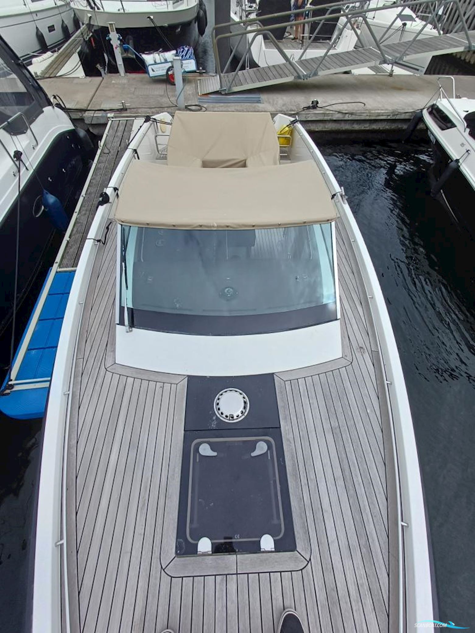 Delta 26 Open