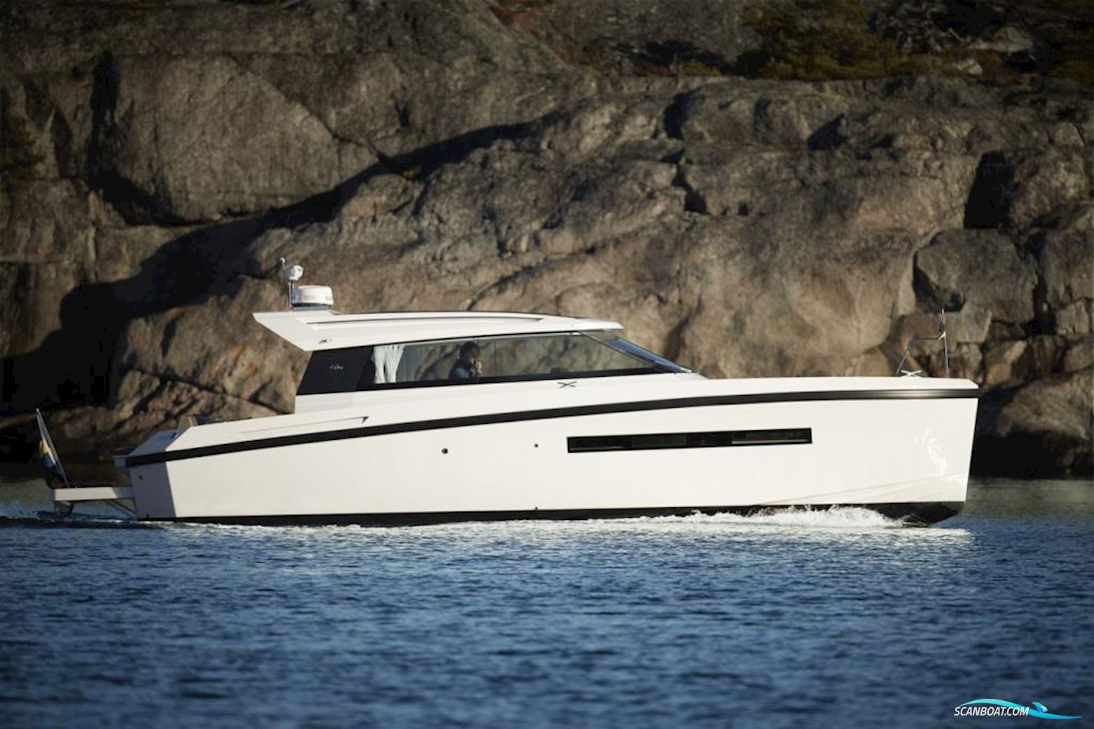 Delta 33 Coupé Motorbåt 2025, med Volvo Penta D6-440 motor, Tyskland