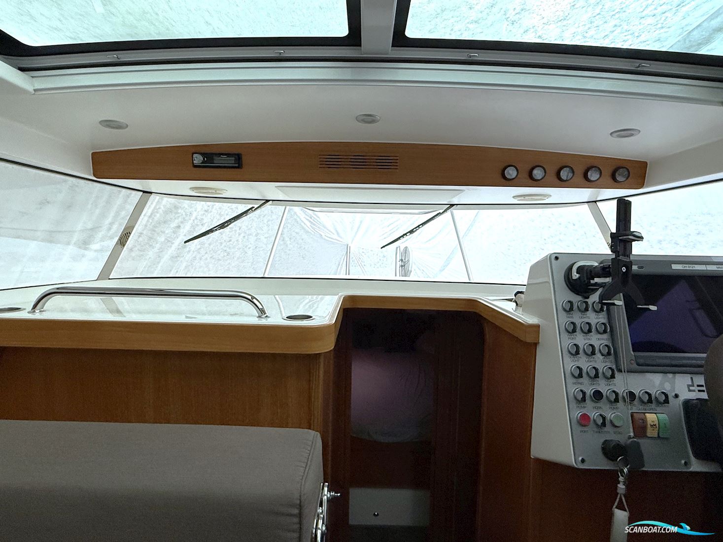 Delta 34 SW