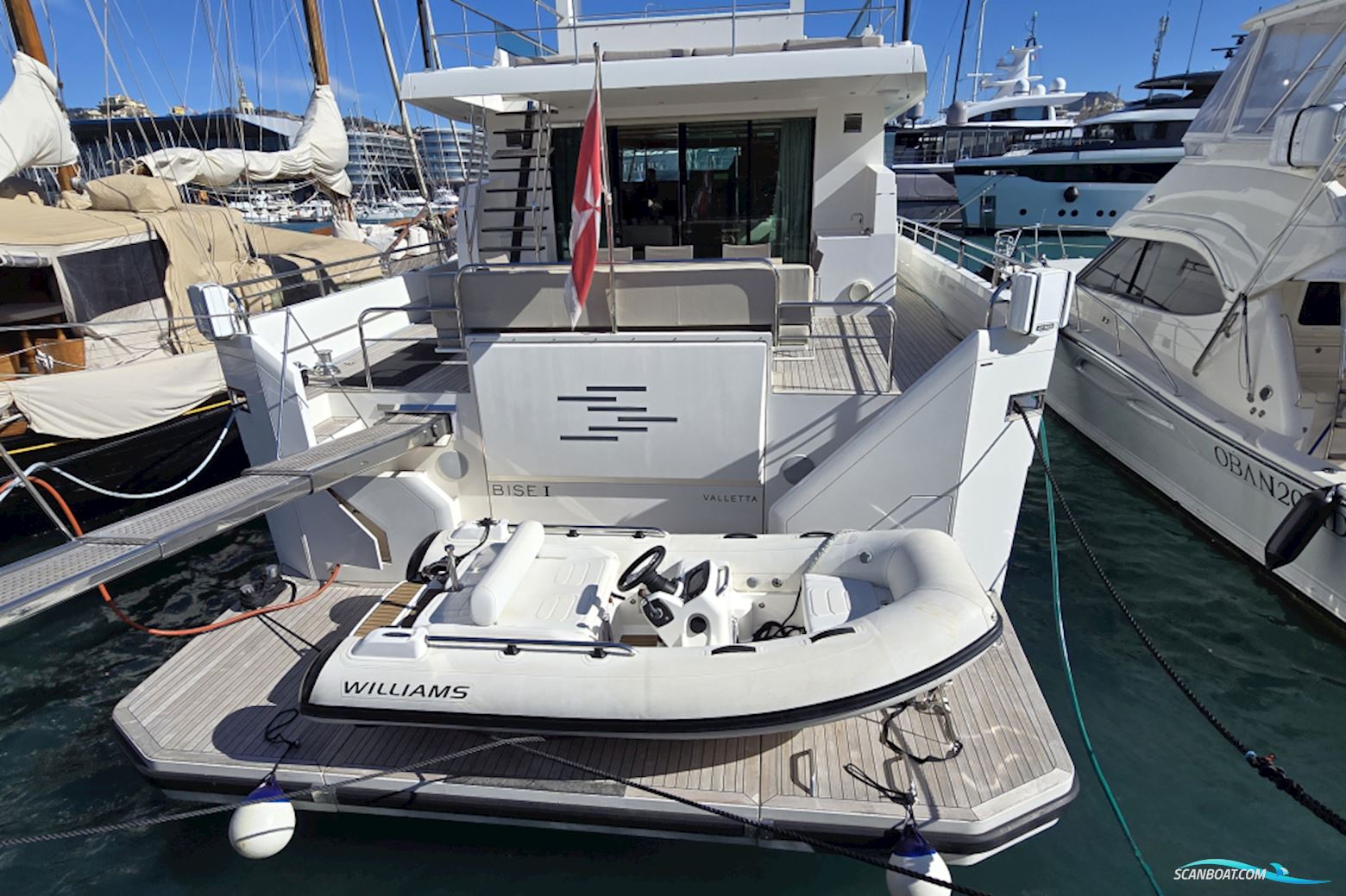 Delta Powerboats 88 Carbon