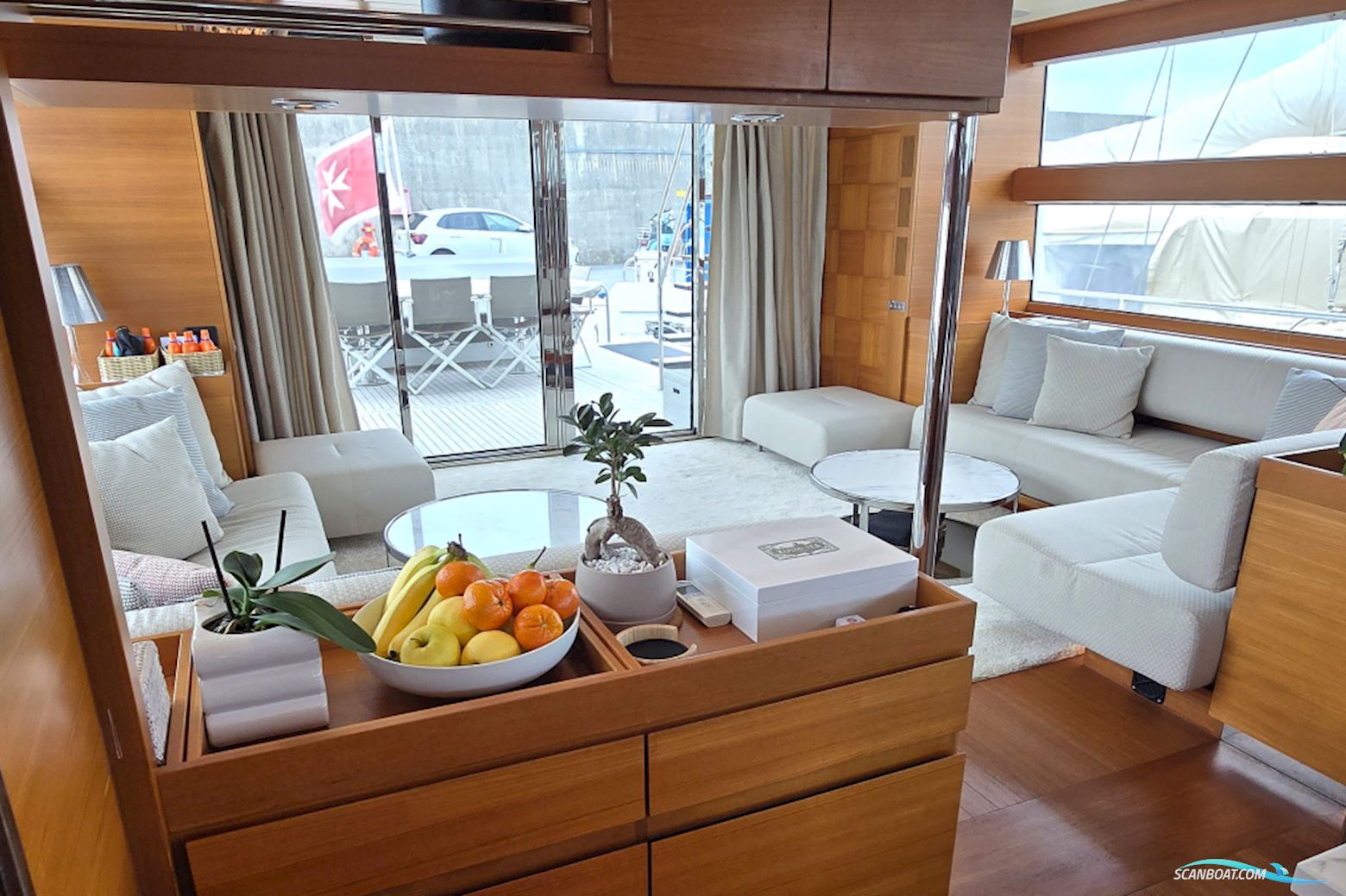 Delta Powerboats 88 Carbon