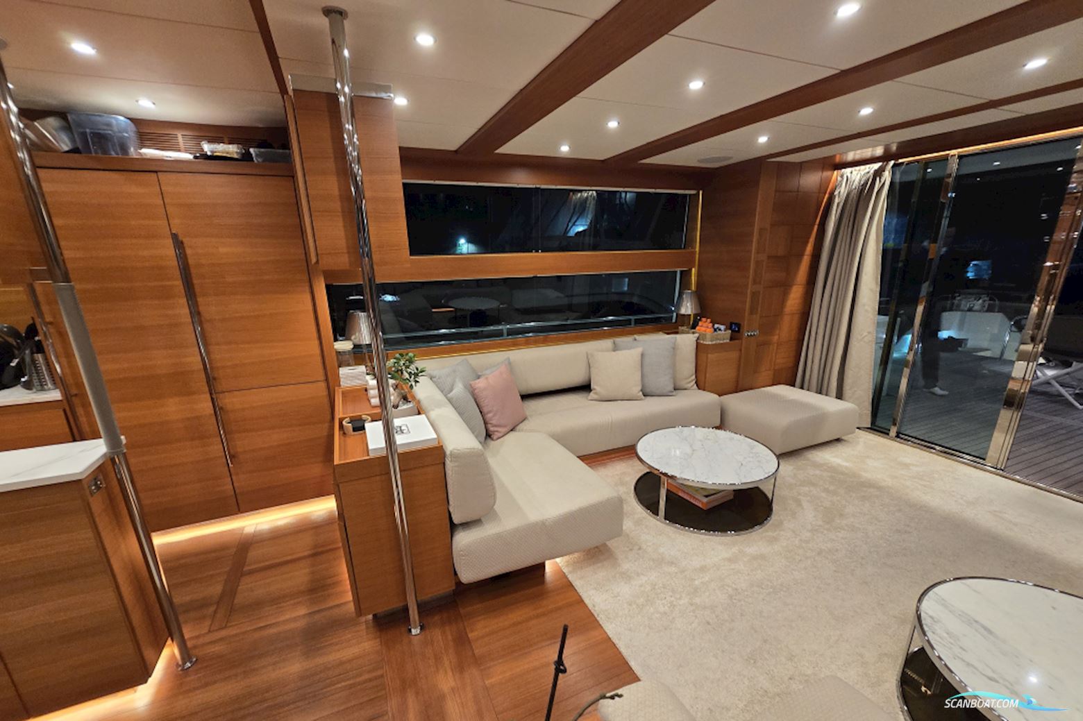 Delta Powerboats 88 Carbon