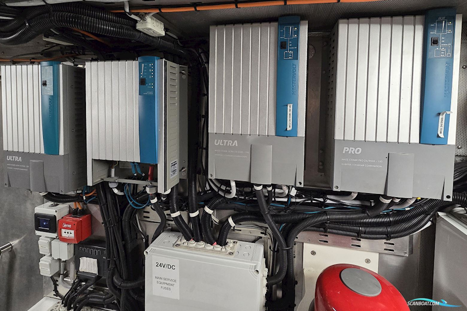 Delta Powerboats 88 Carbon