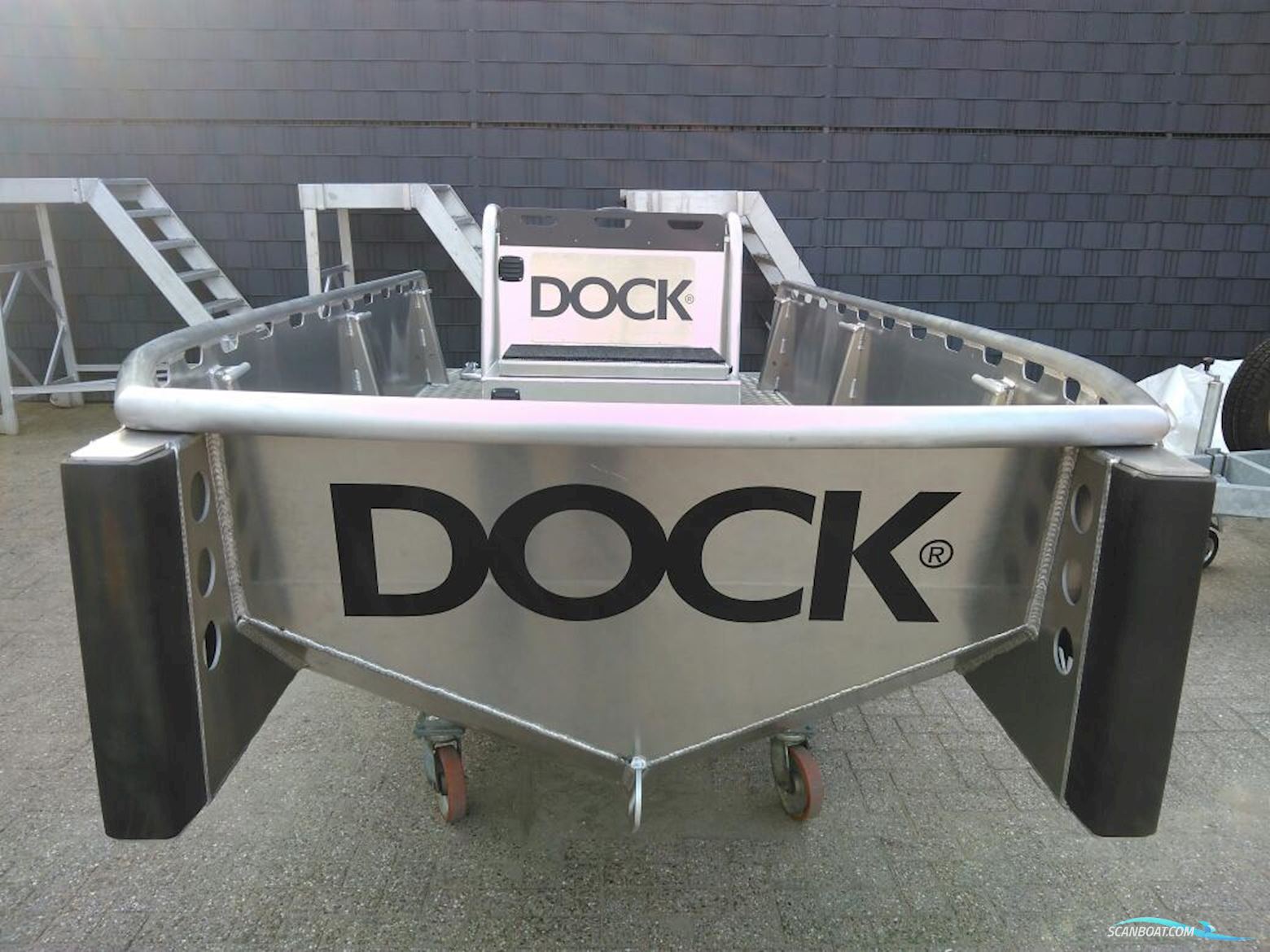 Dock 480
