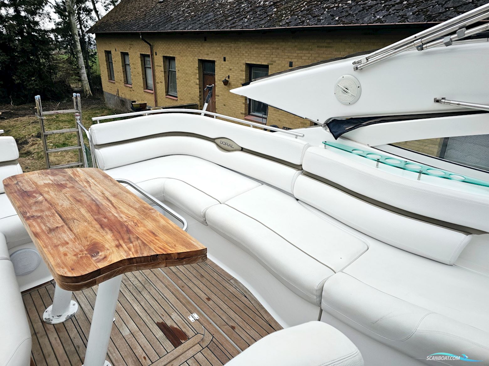 Doral 330 Elegante Volvo Penta D4-260 EVC