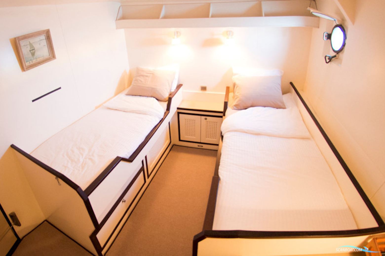 Dutch Gentleman Explorer