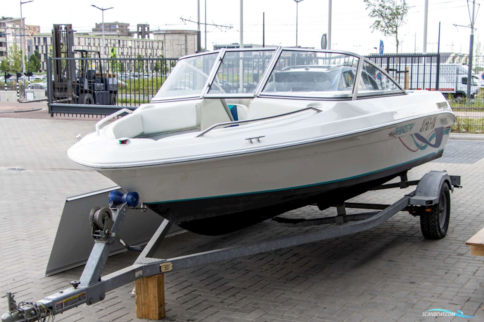 Dynasty 171 Elanti Bowrider