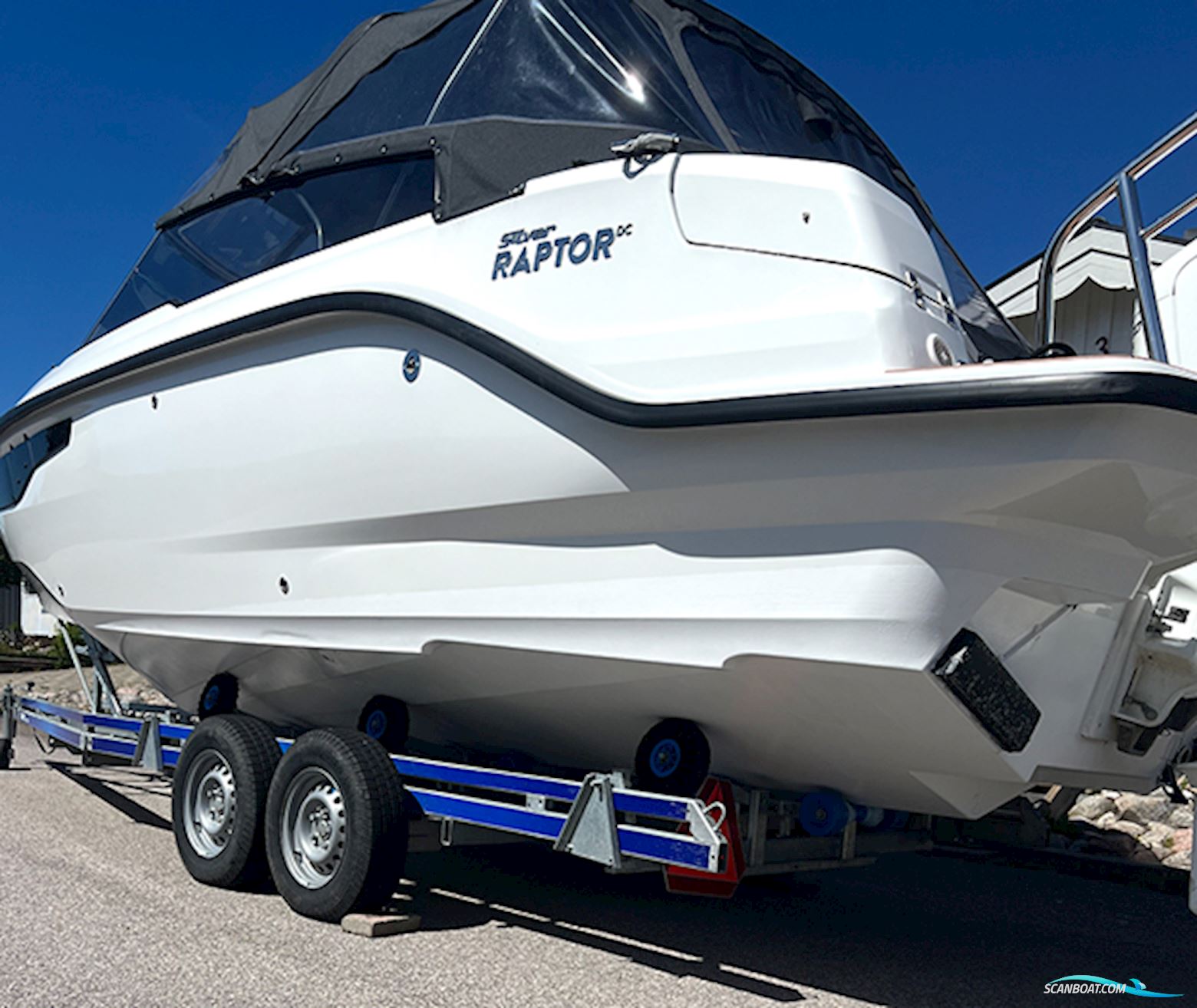 Eker Design AS Silver Raptor DCz