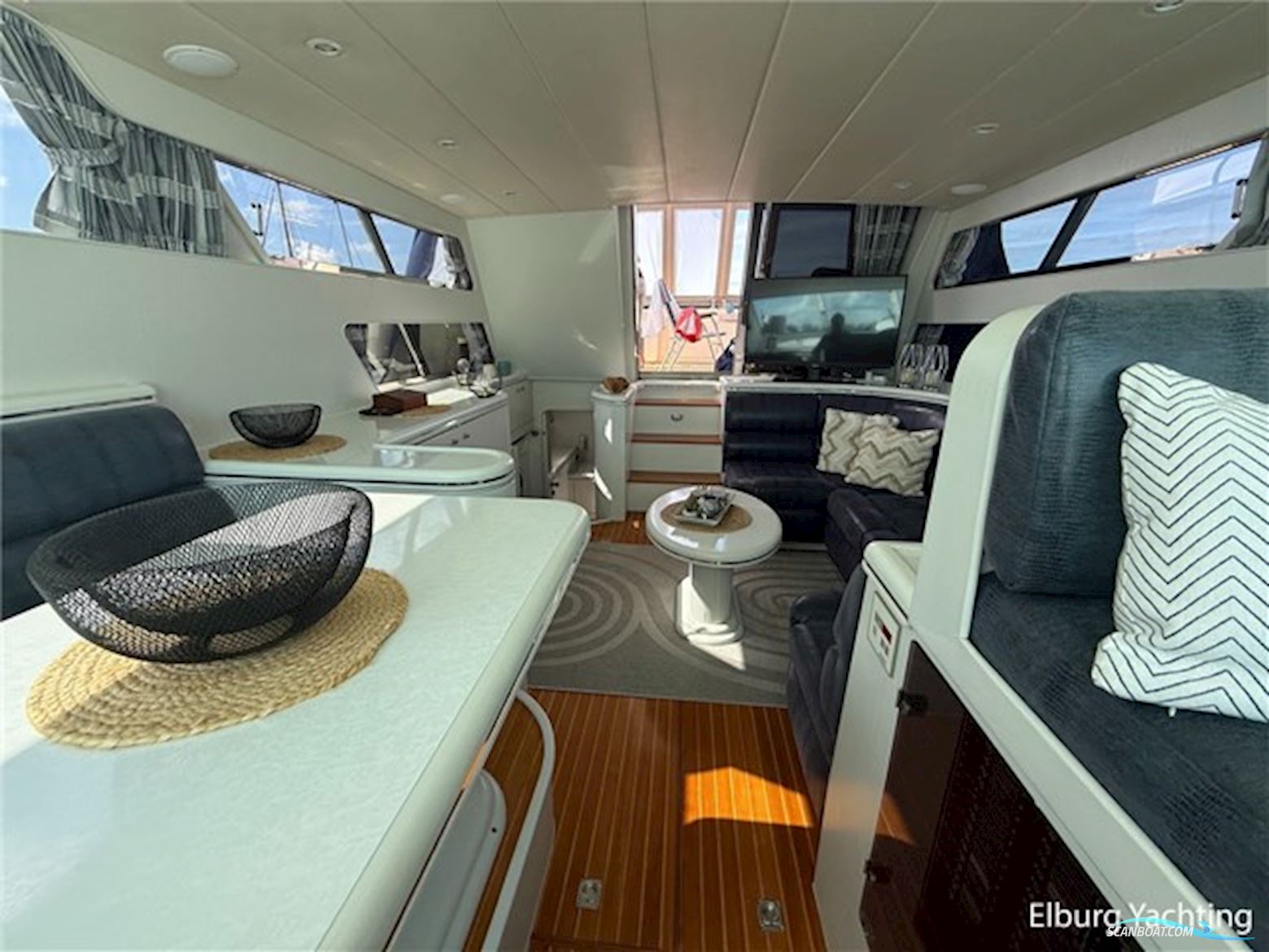 Elegance 53 
