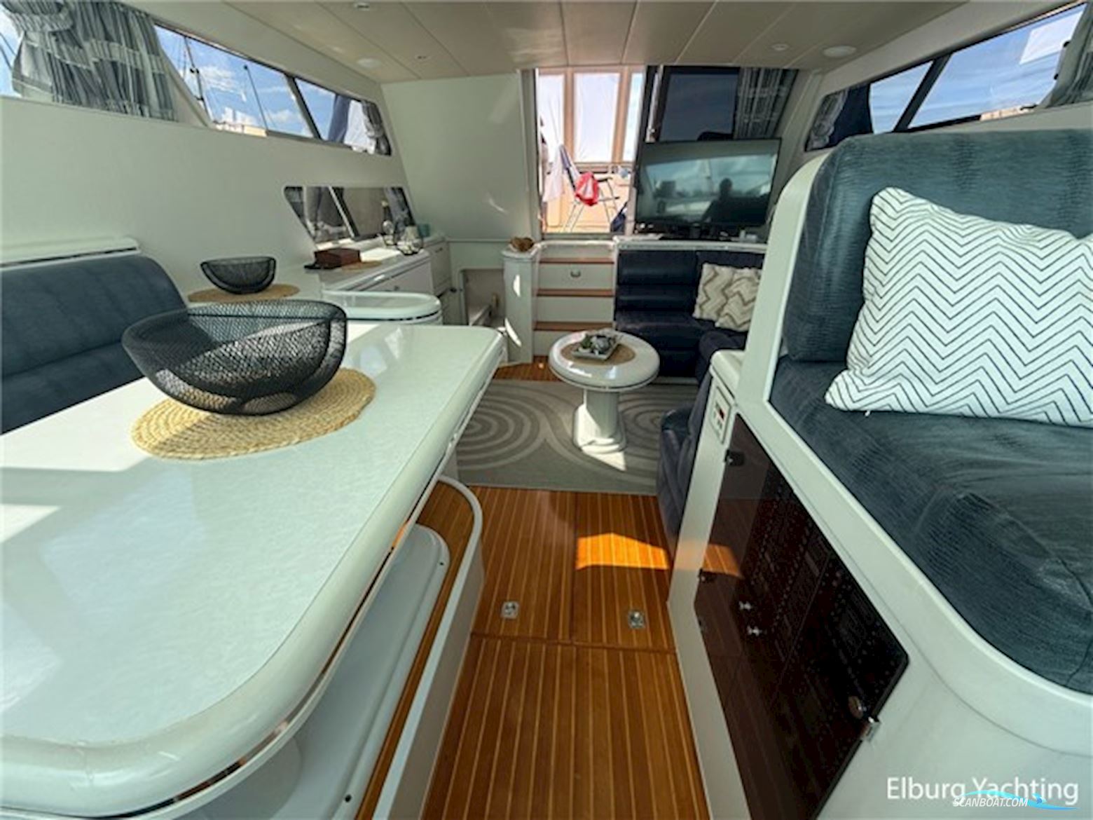 Elegance 53
