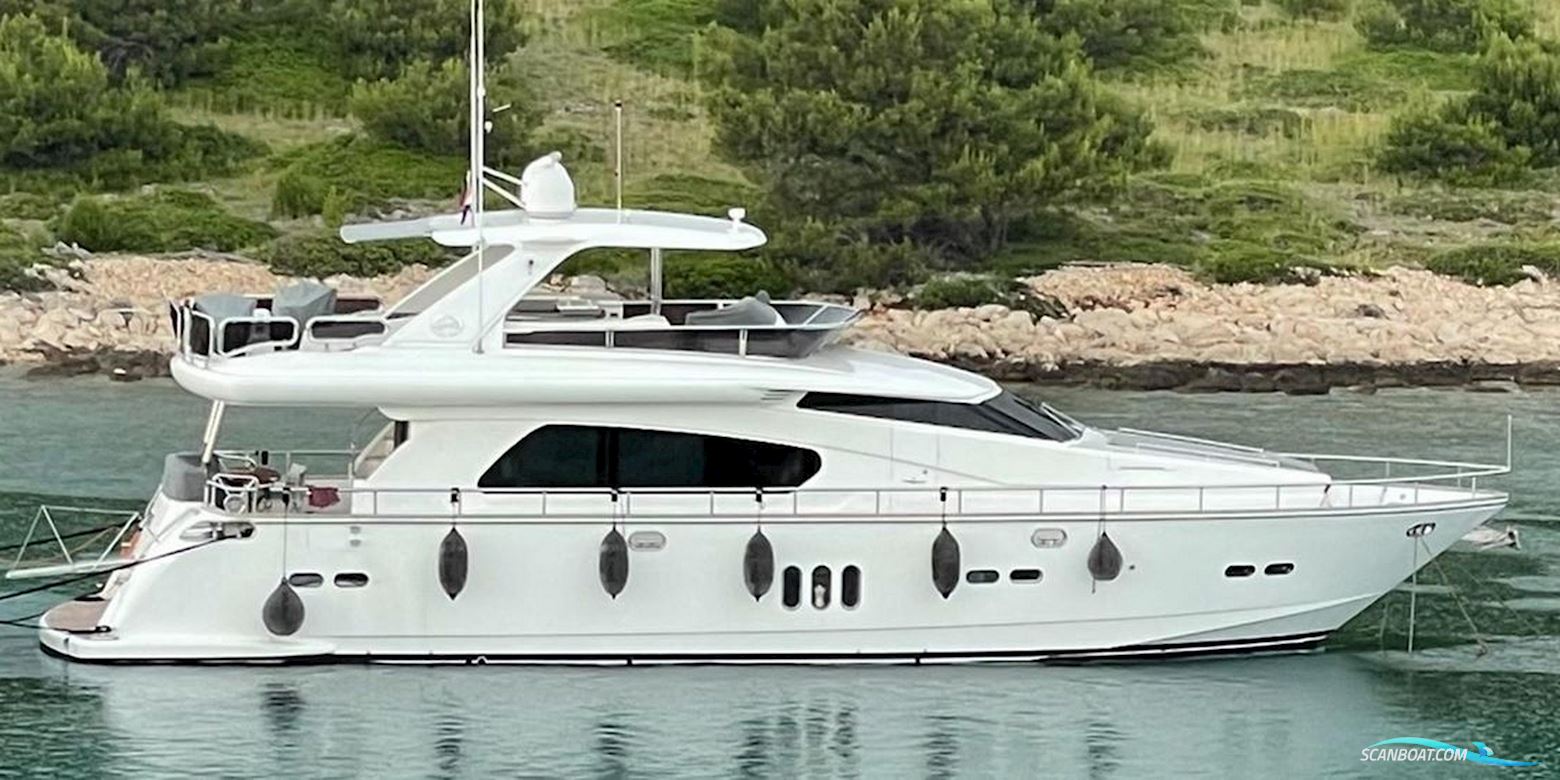Elegance 68 Motorbåt 2008, med Man V12-1360 motor, Kroatien