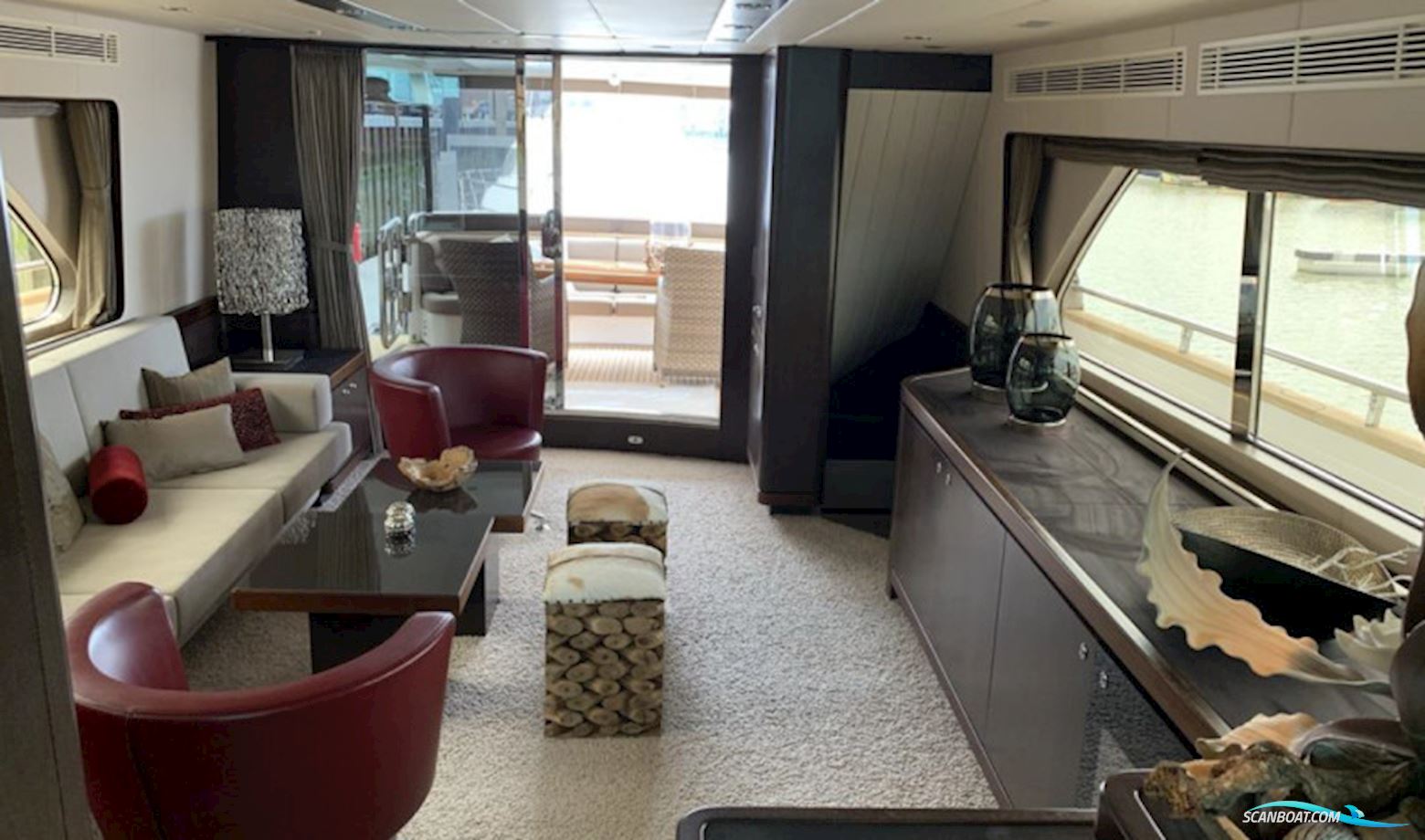 Elegance 72 Fly