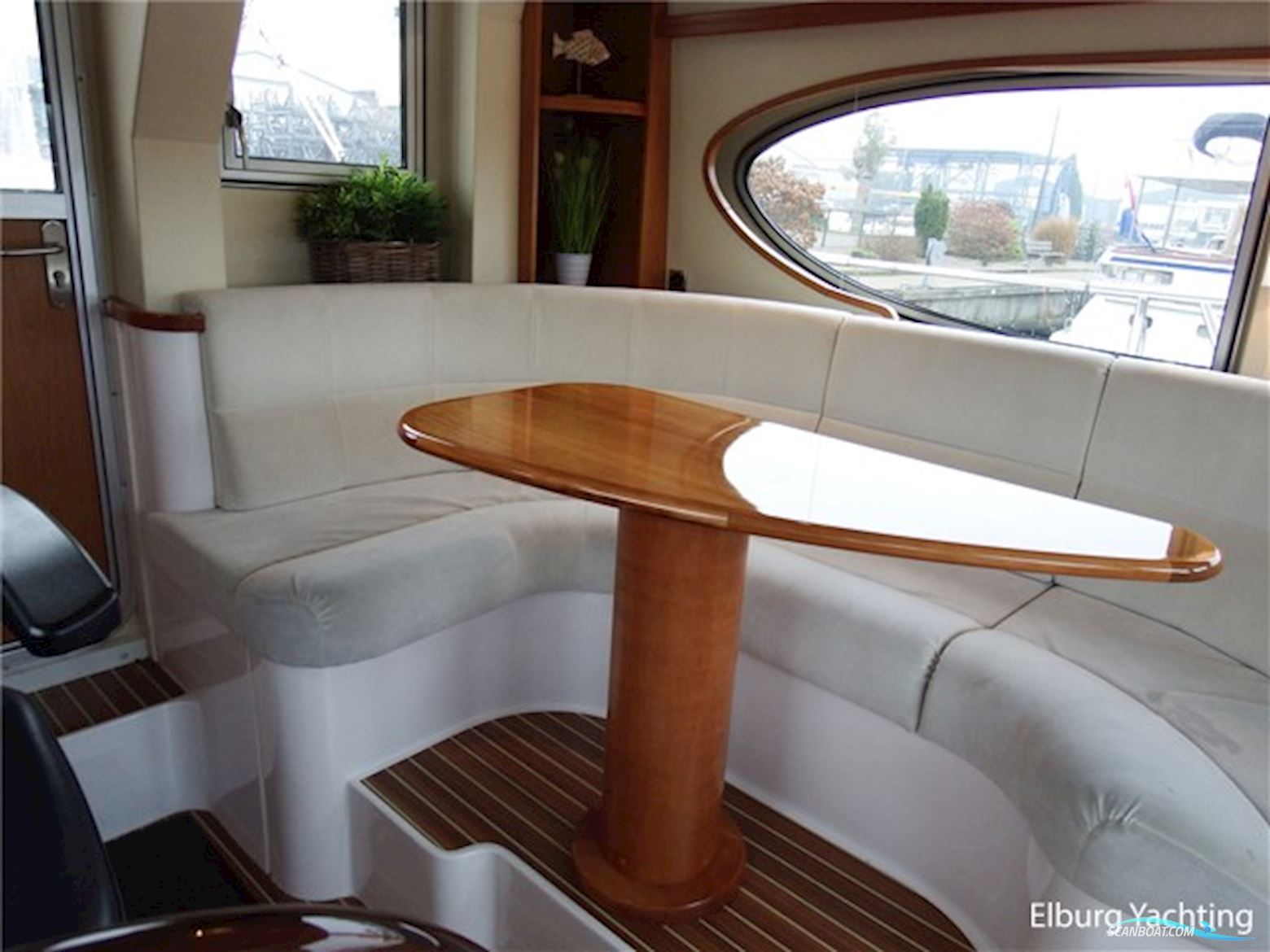 Elling E4 Ultimate - France Proof 