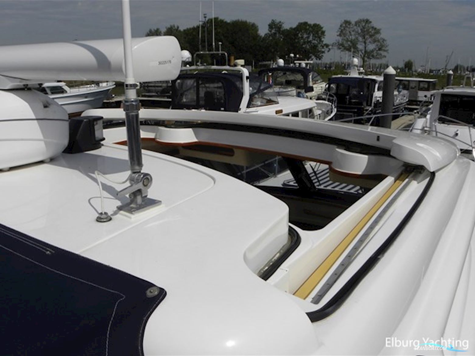 Elling E4 Ultimate - France Proof 